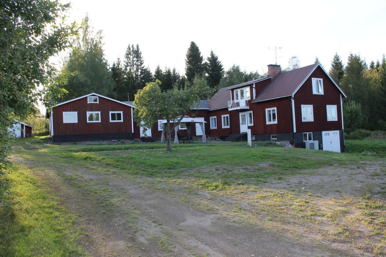 Fiberhusets Retreat: High-Speed Haven Near Hudiksvall Exterior photo