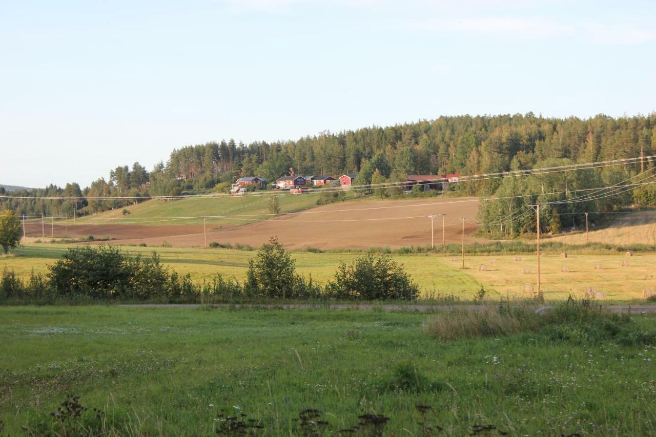 Fiberhusets Retreat: High-Speed Haven Near Hudiksvall Exterior photo